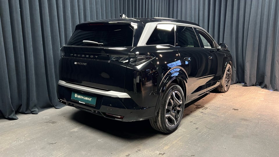 Peugeot e-5008 77 GT 7prs 5d