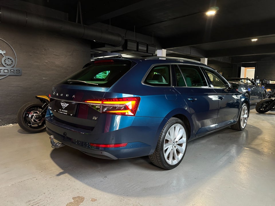 Skoda Superb 1,4 TSi iV Sportline Combi DSG 5d