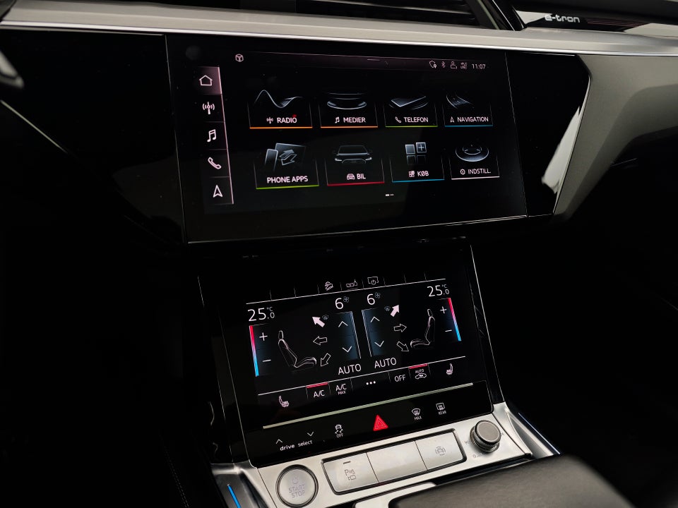 Audi e-tron 55 quattro 5d