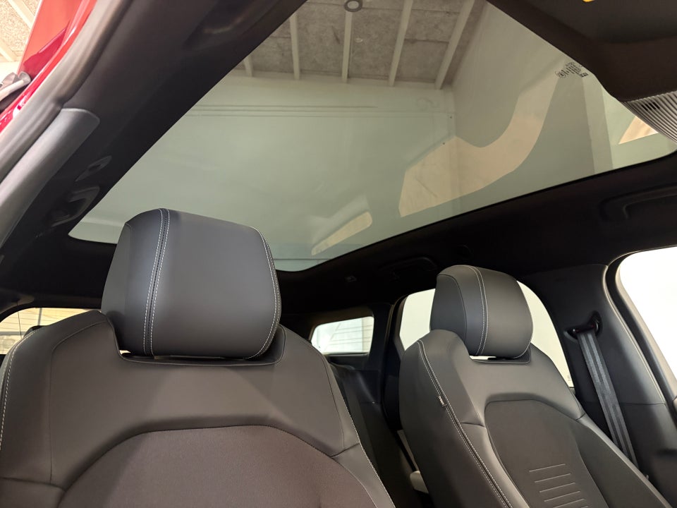 Ford Explorer 79 Premium Extended Range AWD 5d