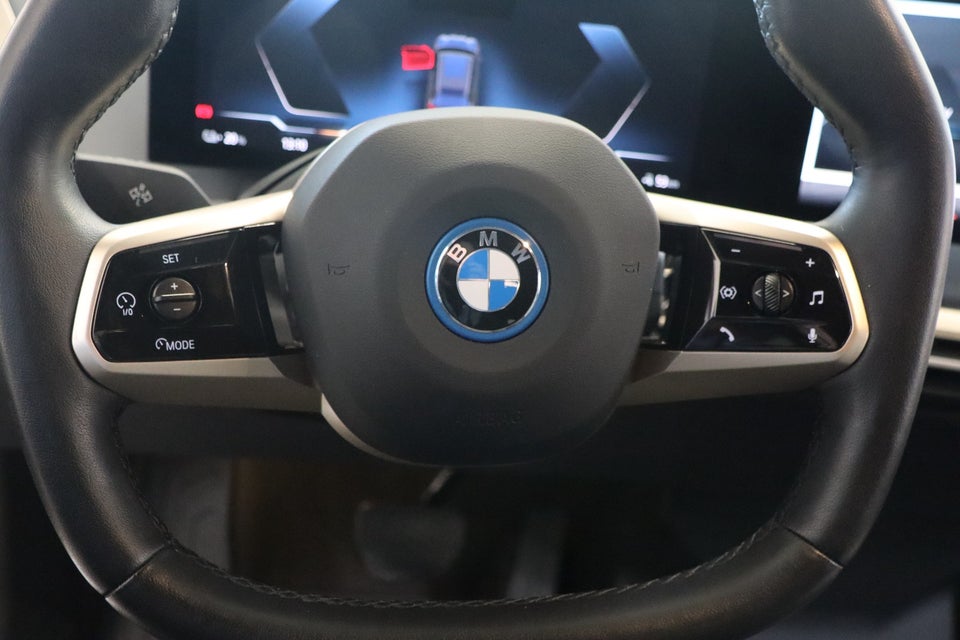 BMW iX xDrive40 Sport 5d