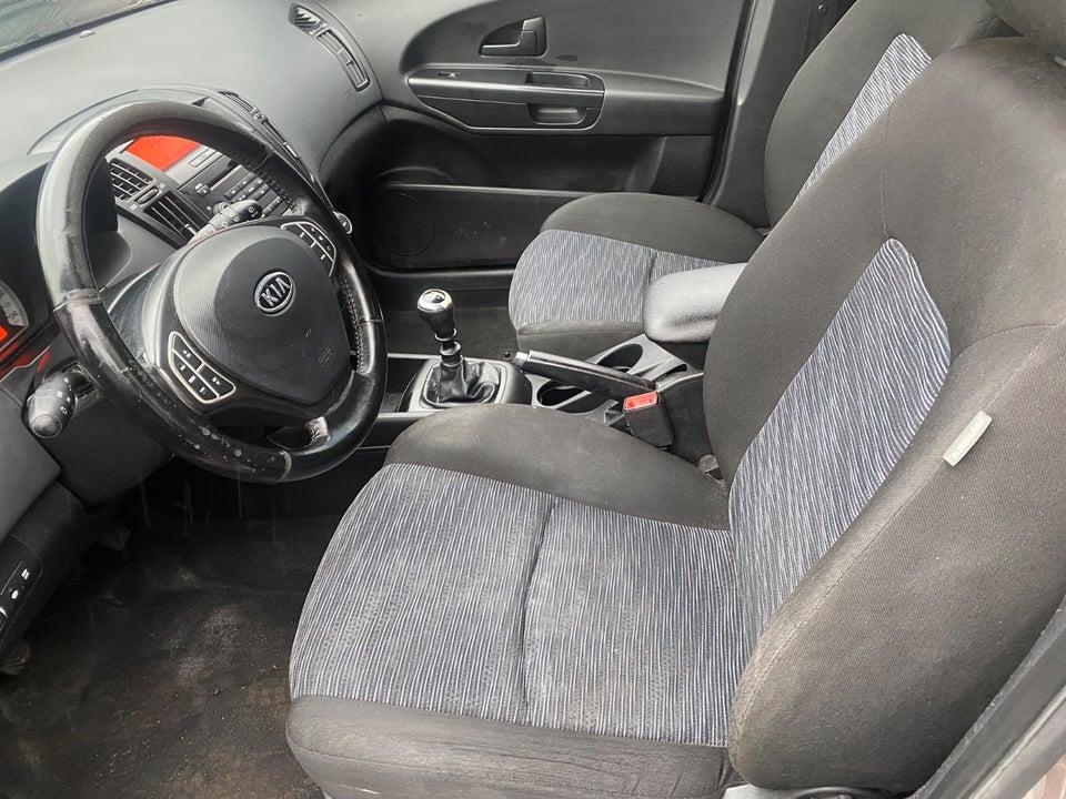 Kia Ceed 1,6 CRDi Active SW 5d