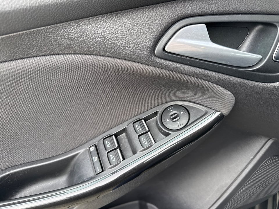 Ford Focus 1,0 SCTi 125 Titanium stc. 5d