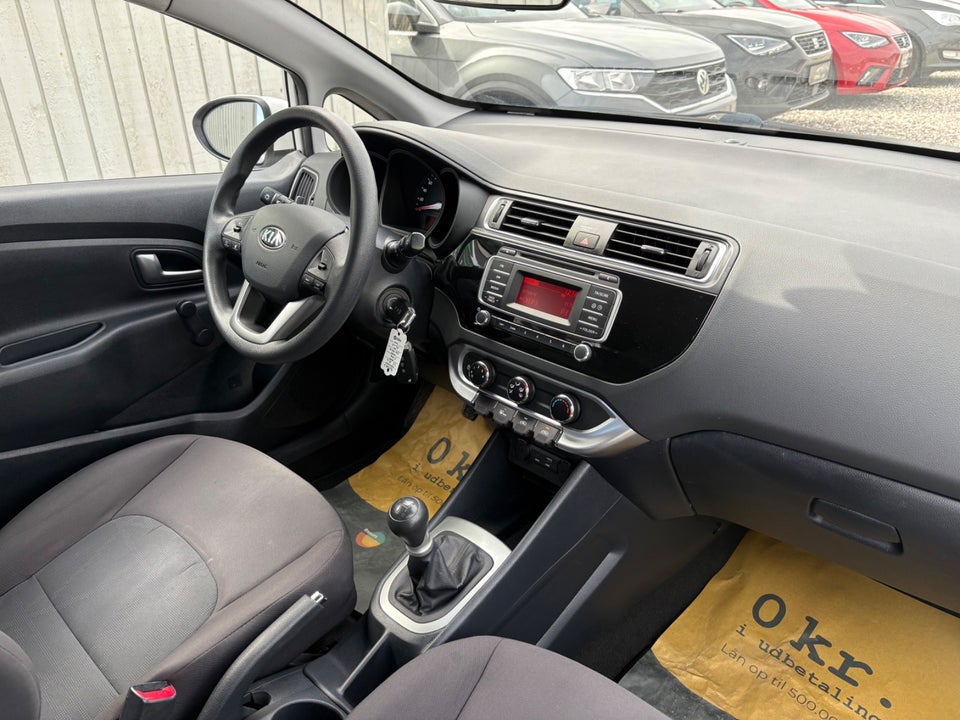 Kia Rio 1,2 CVVT Base 3d