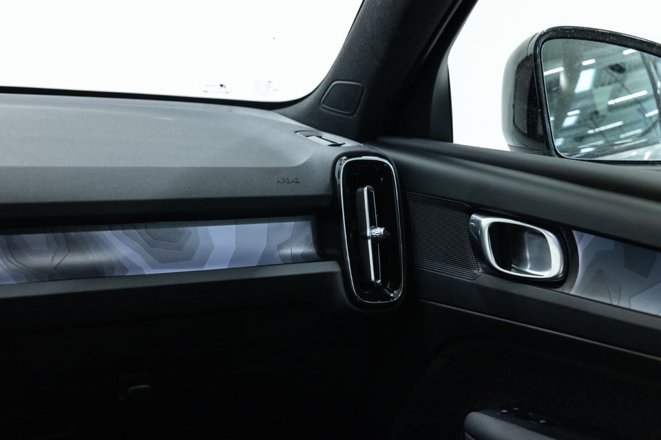 Volvo XC40 ReCharge Extended Range Start 5d