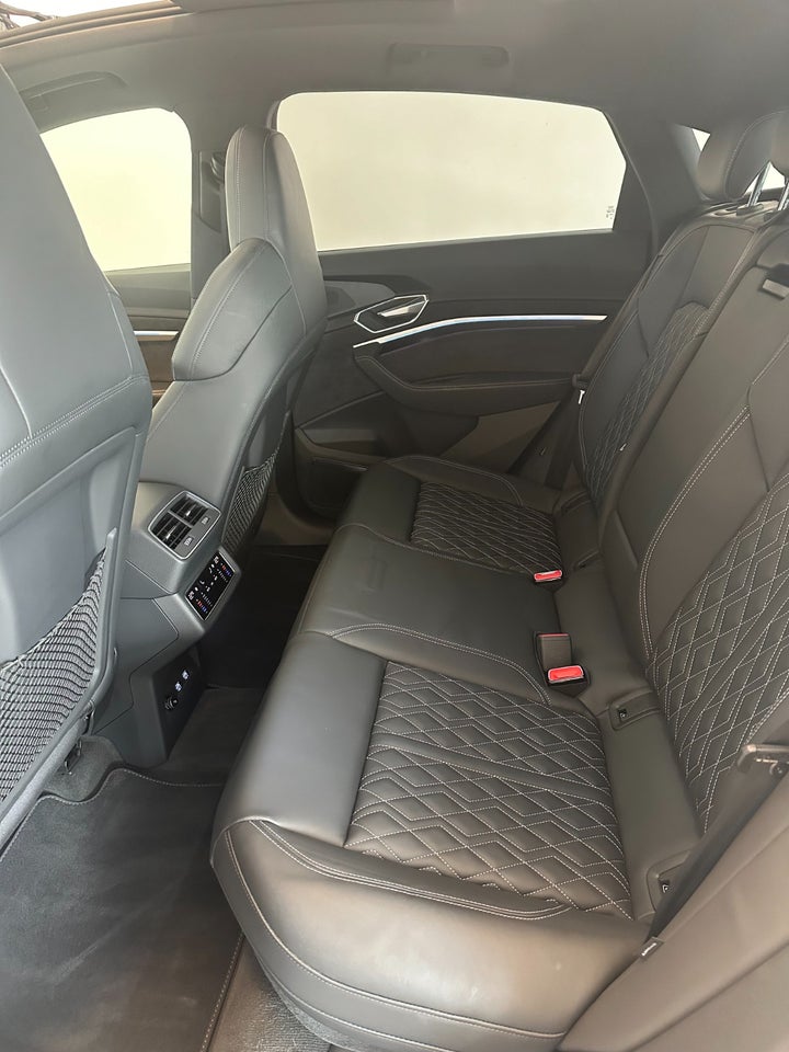 Audi e-tron 55 Prestige Sportback quattro 5d