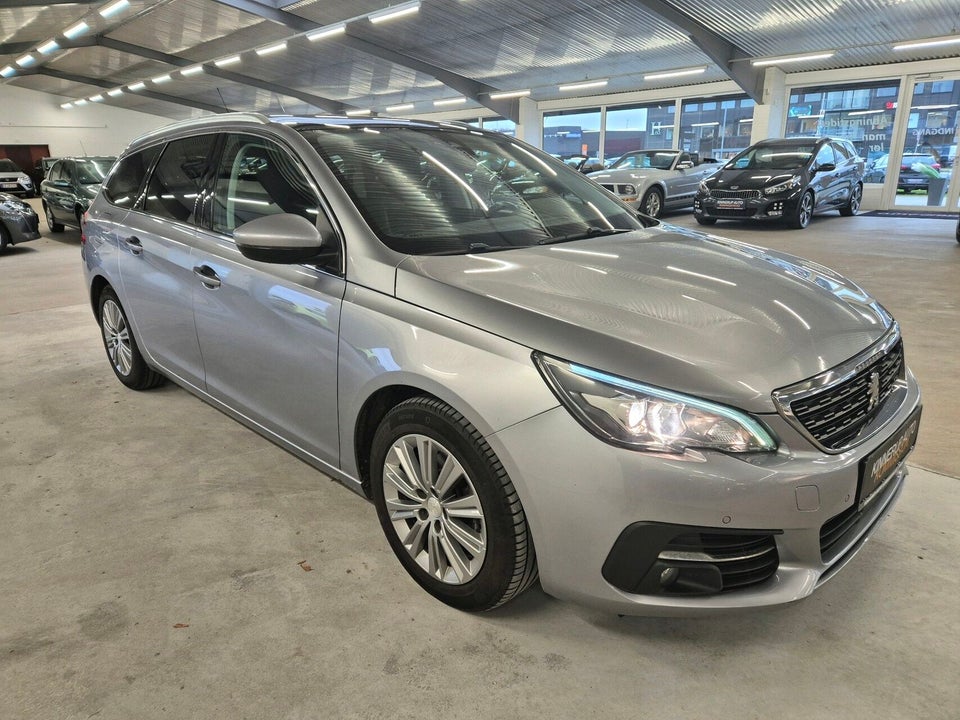 Peugeot 308 1,5 BlueHDi 130 Allure+ SW 5d