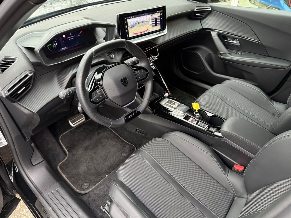 Peugeot e-2008 54 GT 5d