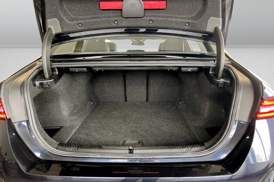 BMW i5 eDrive40 M-Sport 4d