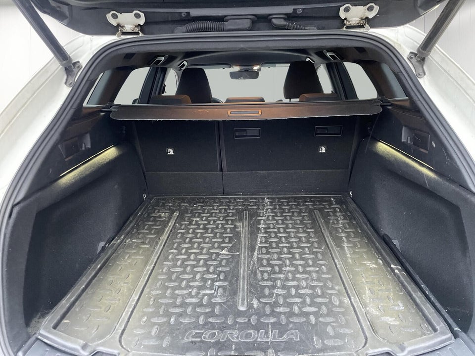 Toyota Corolla 1,8 Hybrid H3 Smart Touring Sports MDS 5d