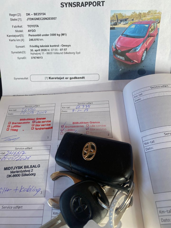 Toyota Aygo 1,0 VVT-i x-black 5d