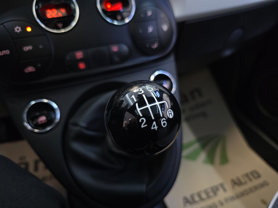 Fiat 500 1,0 Hybrid Lounge 3d