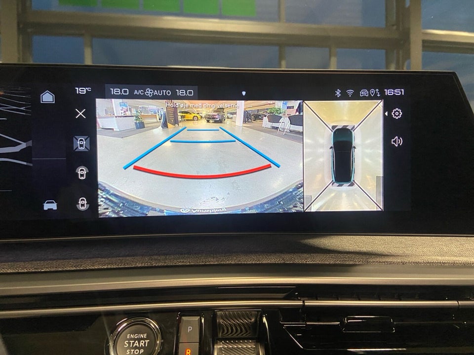 Peugeot e-3008 77 GT Pack 5d