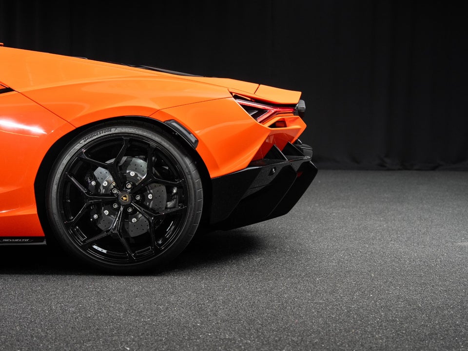 Lamborghini Revuelto 6,5 2d