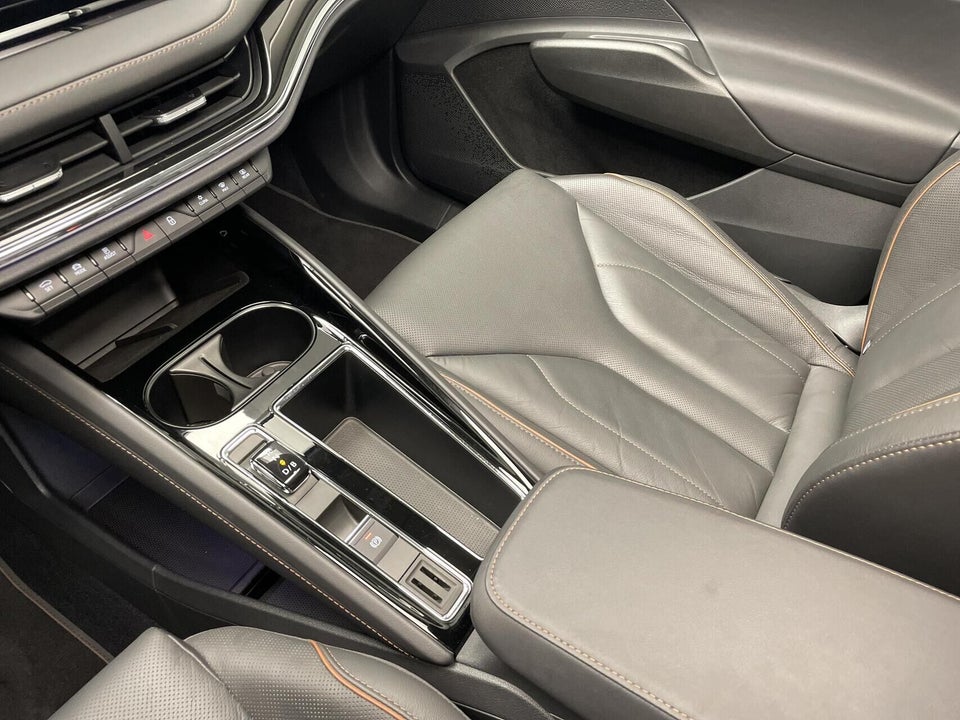 Skoda Enyaq 80 iV Suite 5d