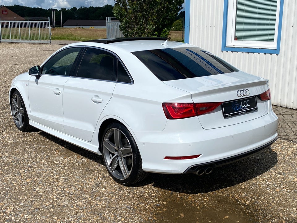 Audi A3 2,0 TDi 150 S-line 4d