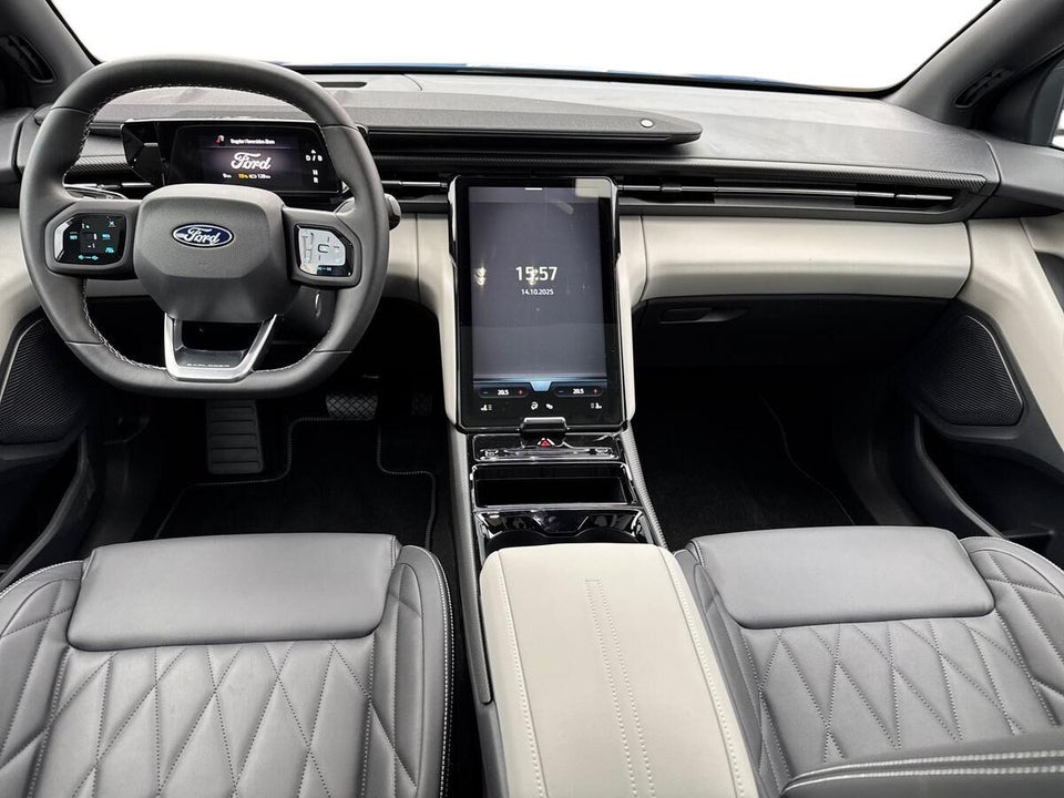 Ford Explorer 84 Premium Extended Range AWD 5d