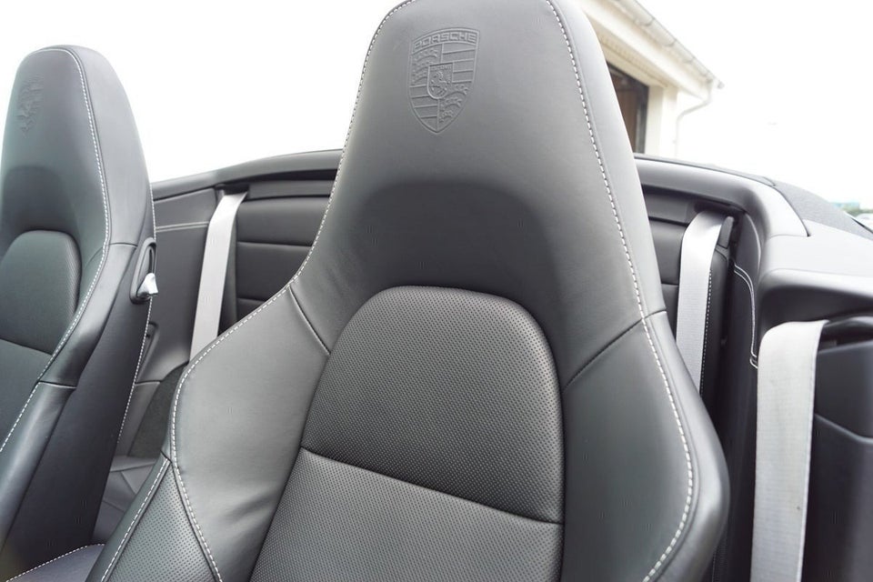 Porsche 911 Carrera 4 GTS 3,0 Cabriolet PDK 2d