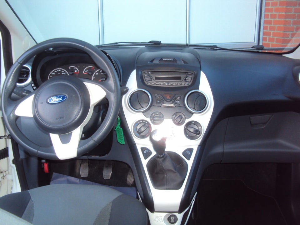 Ford Ka 1,2 Titanium 3d