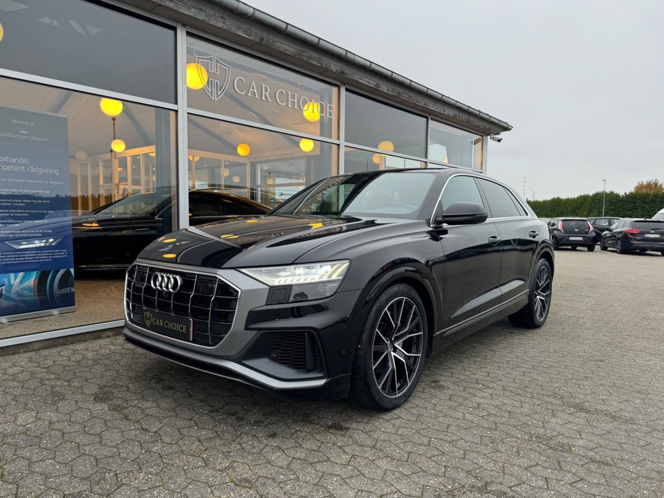 Audi Q8 50 TDi quattro Tiptr. 5d