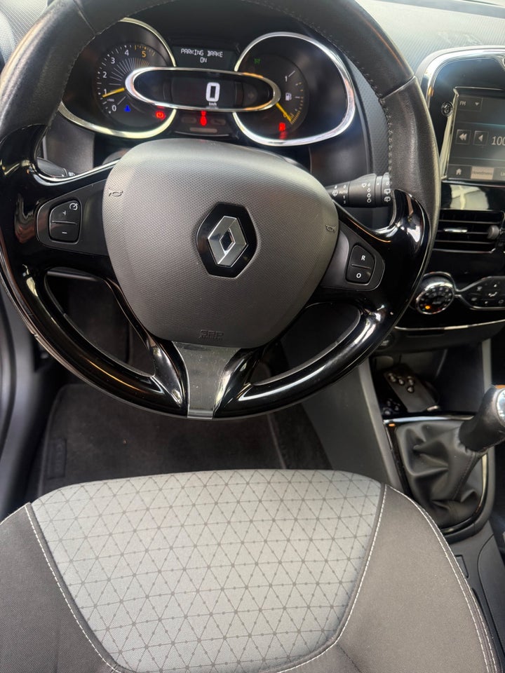 Renault Clio IV 1,5 dCi 90 Dynamique 5d