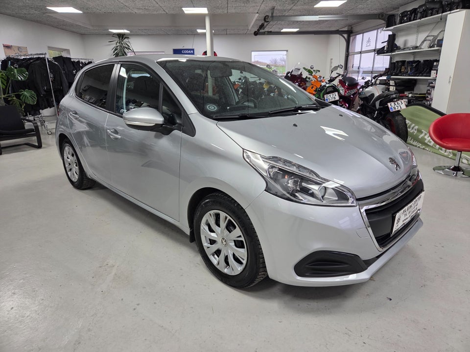 Peugeot 208 1,2 VTi 82 Active 5d