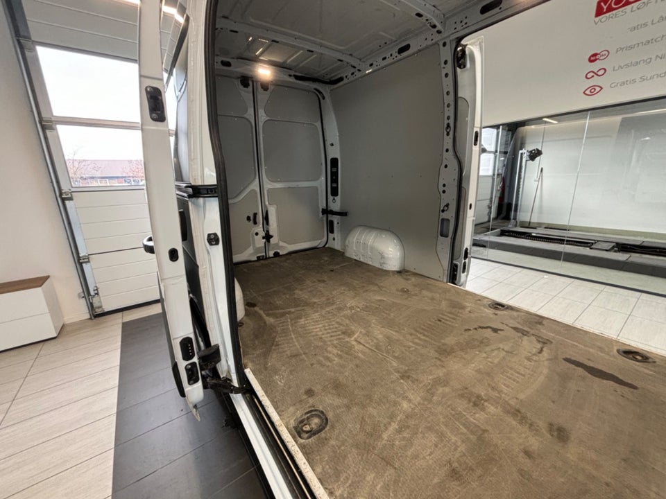 Nissan Interstar 2,3 dCi 150 L2H2 N-Connecta Van