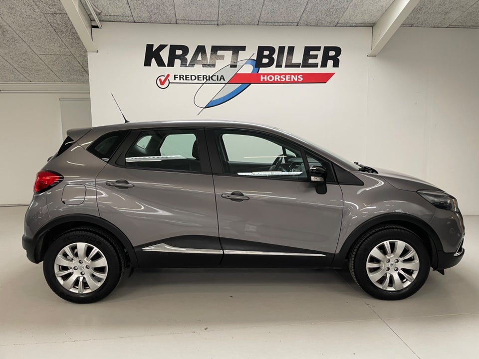 Renault Captur 0,9 TCe 90 Expression 5d