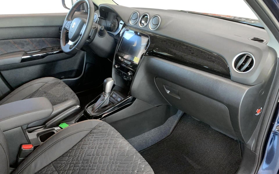 Suzuki Vitara 1,4 mHybrid Black Edition aut. 5d