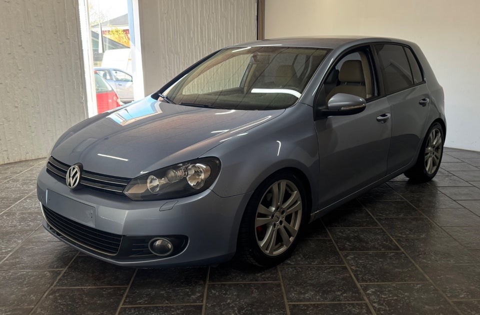 VW Golf VI 2,0 TDi 140 Highline 5d