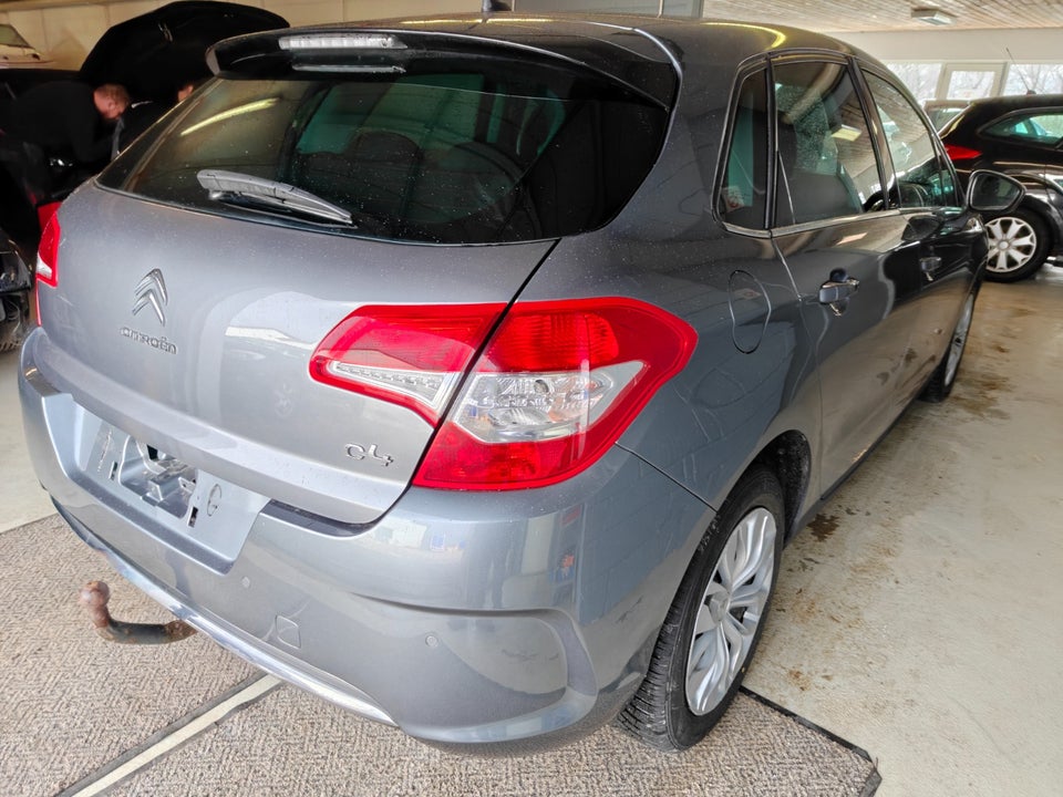 Citroën C4 1,6 e-HDi 112 Seduction 5d