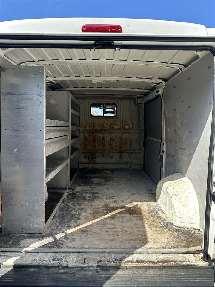 Peugeot Boxer 330 2,2 HDi 130 Kassevogn L2H1