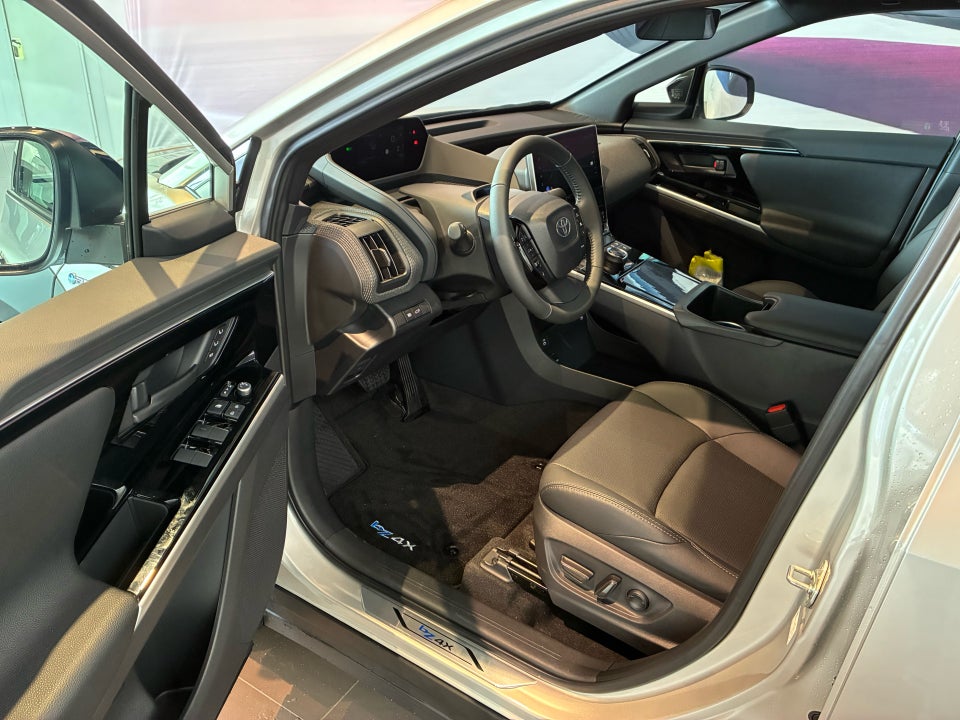 Toyota bZ4X Executive Premium 5d