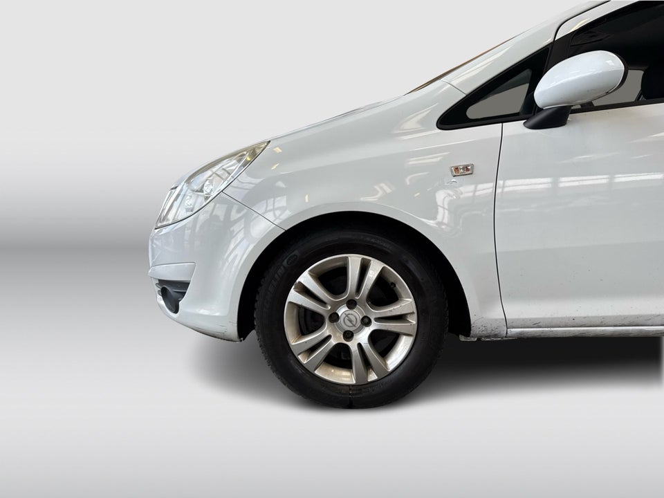 Opel Corsa 1,0 12V Enjoy 3d