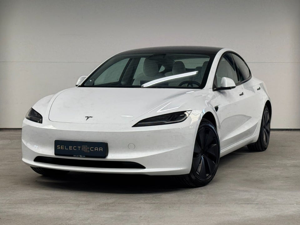 Tesla Model 3 RWD 4d