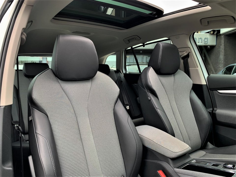 Skoda Enyaq 80 iV Plus Loft 5d