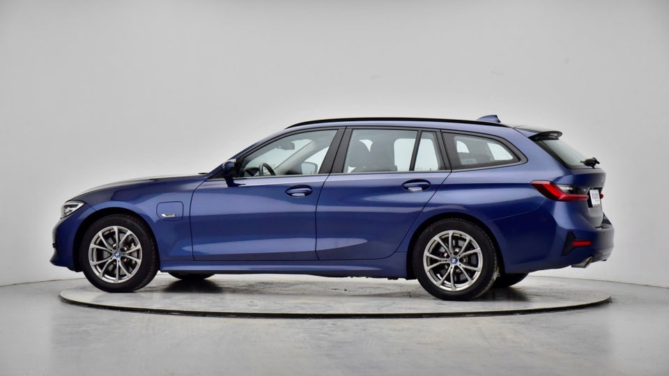 BMW 330e 2,0 Touring Sport Line aut. 5d