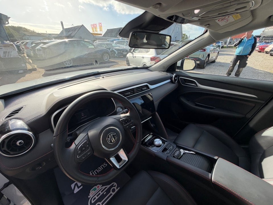 MG ZS 70 Luxury 5d
