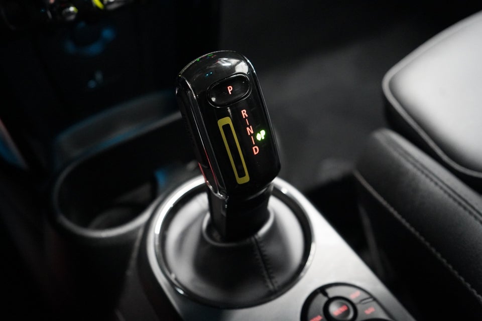 MINI Cooper SE Classic Trim 3d