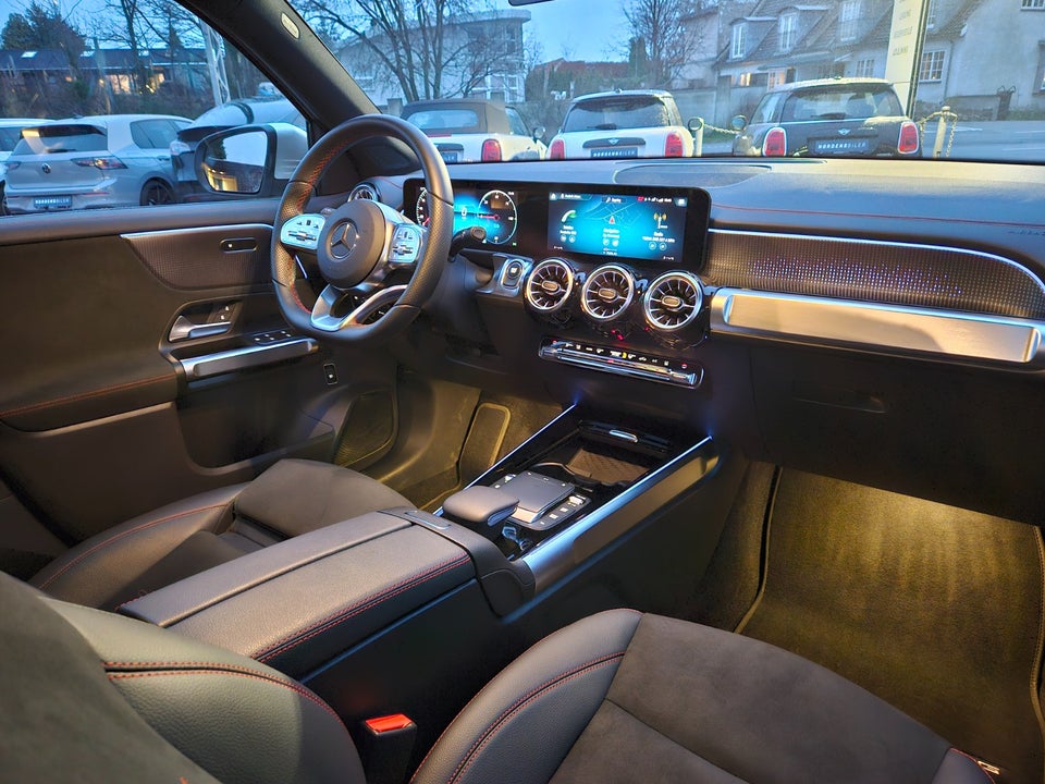 Mercedes EQB250 AMG Line 5d