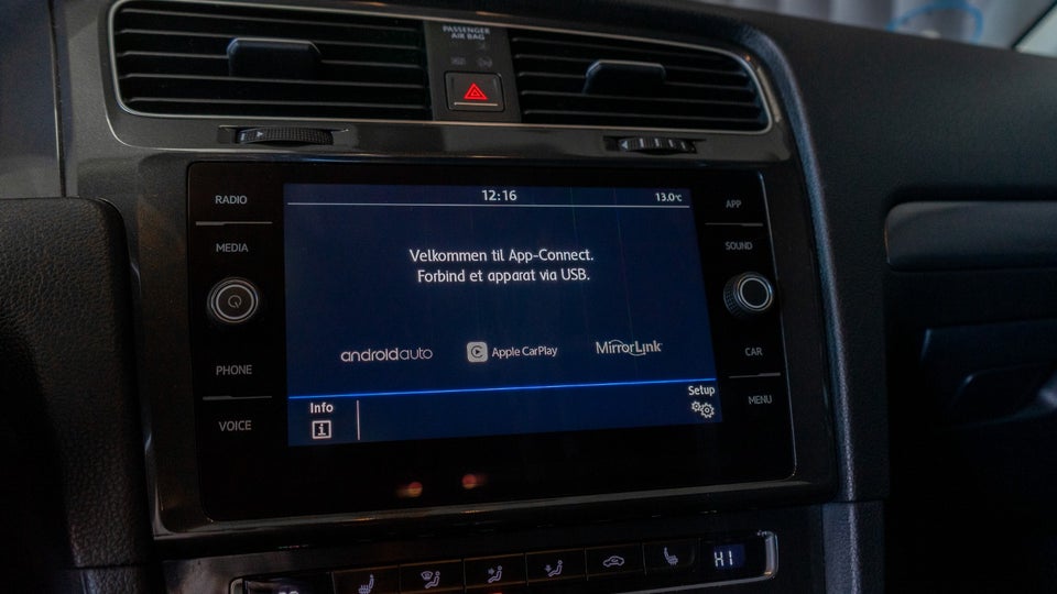 VW Golf VII 1,5 TSi 130 Comfortline DSG 5d