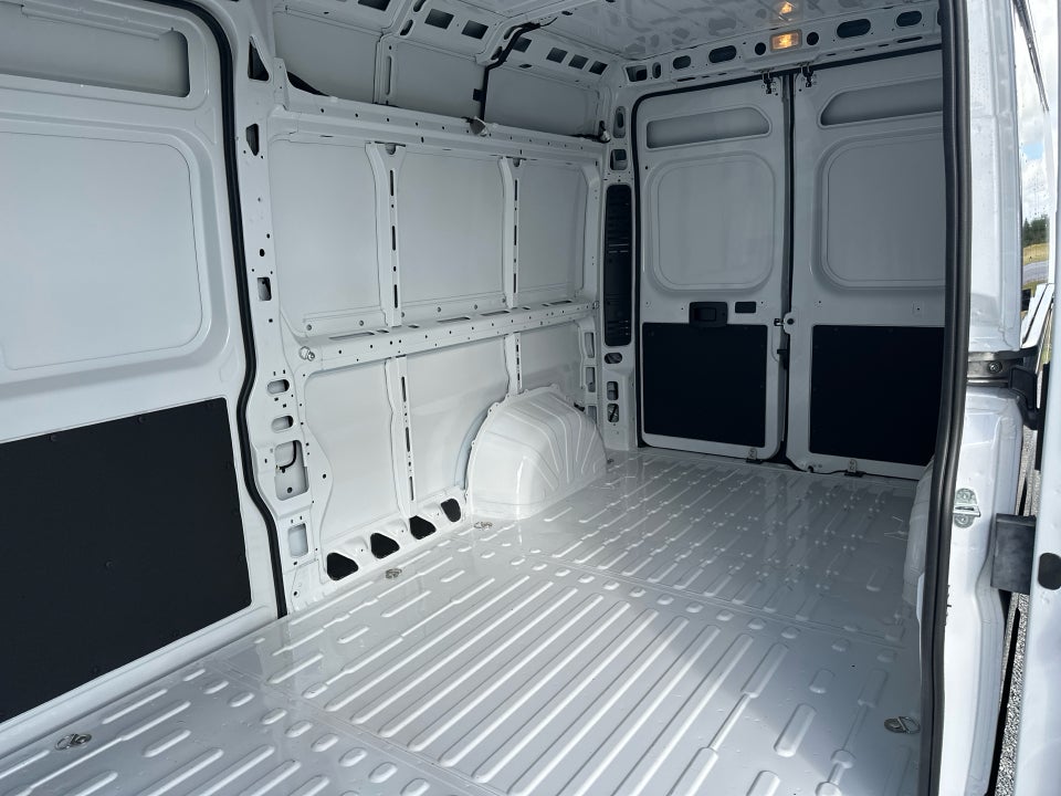 Fiat Ducato 35 Maxi 2,2 MJT 140 Kassevogn L3H2 Pro