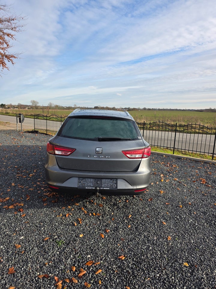 Seat Leon 1,6 TDi 110 Style Barcelona ST 5d