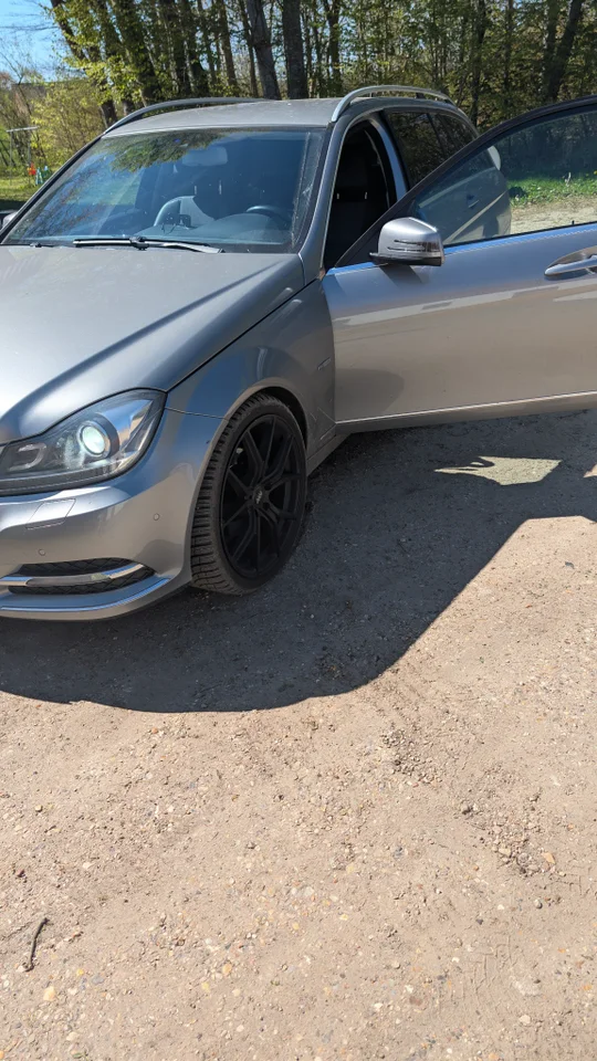 Mercedes C220 2,2 CDi Avantgarde stc. aut. BE 5d