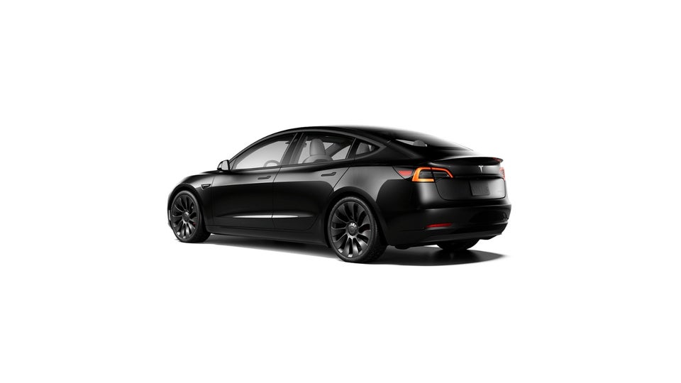 Tesla Model 3 Long Range AWD 4d