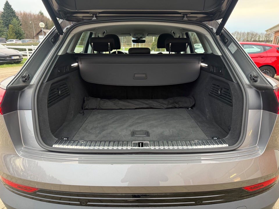 Audi e-tron 50 quattro 5d