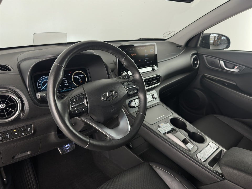Hyundai Kona 64 EV Ultimate 5d