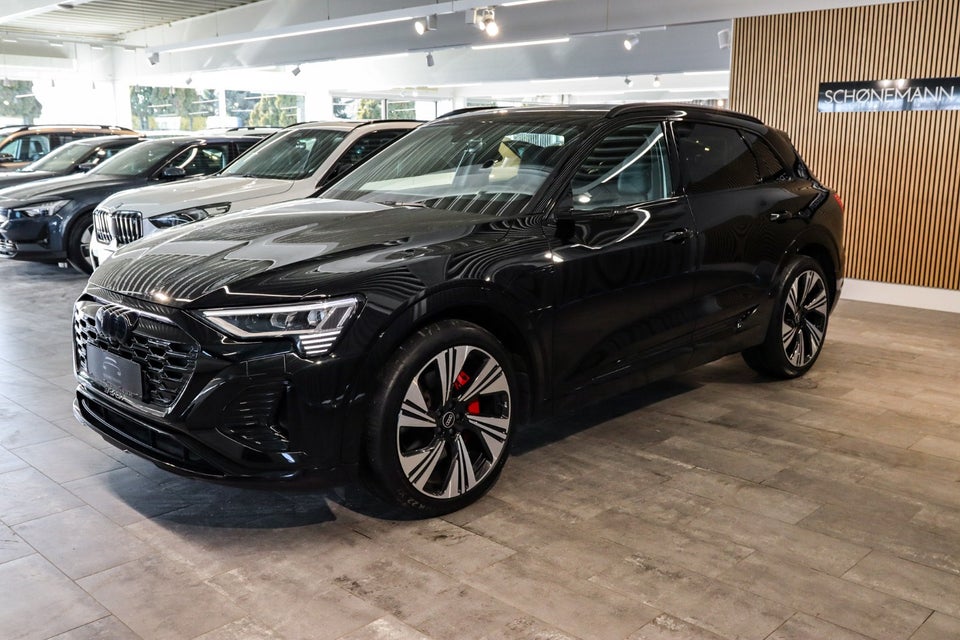Audi Q8 e-tron 55 S-line Black Edition quattro 5d