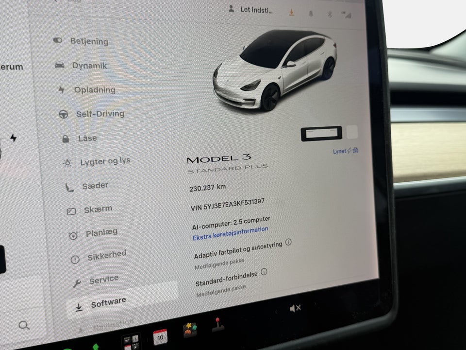 Tesla Model 3 Standard Range+ RWD 4d