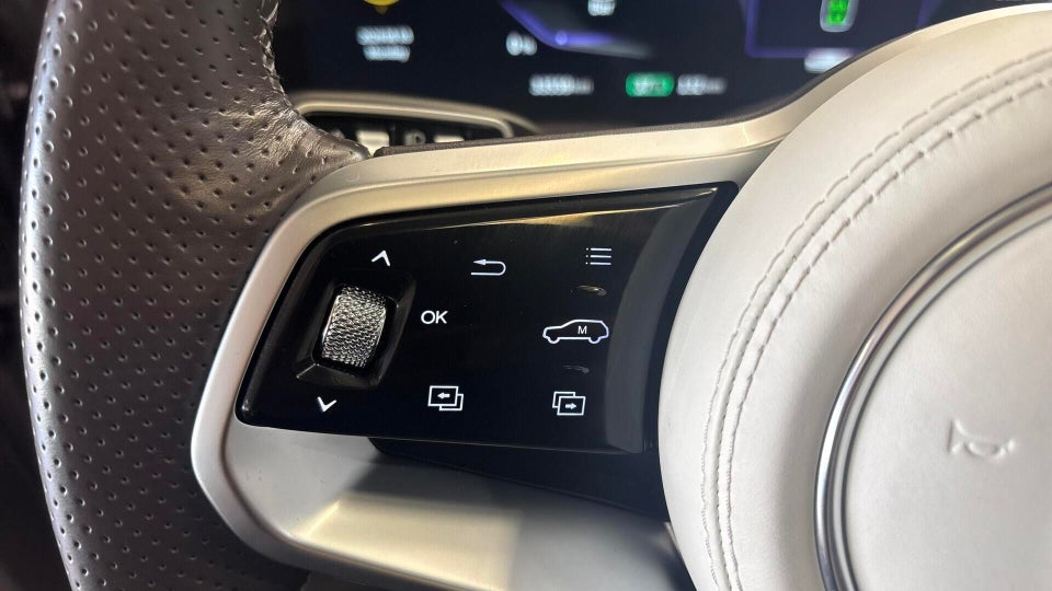 Hongqi E-HS9 99 Exclusive 5d